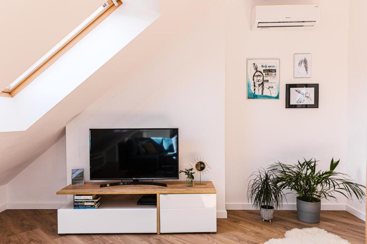 Apartament Dobre Miejsce 2 Ustrzyki Dolne Ngoại thất bức ảnh